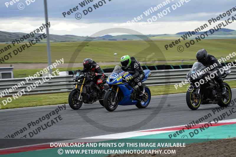 cadwell no limits trackday;cadwell park;cadwell park photographs;cadwell trackday photographs;enduro digital images;event digital images;eventdigitalimages;navarra;no limits trackdays;peter wileman photography;racing digital images;trackday digital images;trackday photos